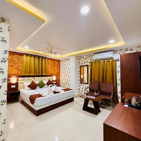 Hotel Golden Crystal パトナー エクステリア 写真